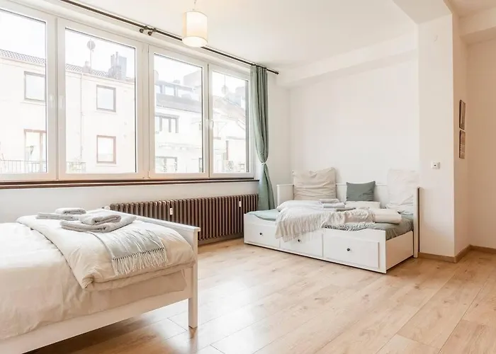 Stilvolles Fuer 4 Pers. Appartement Bremen