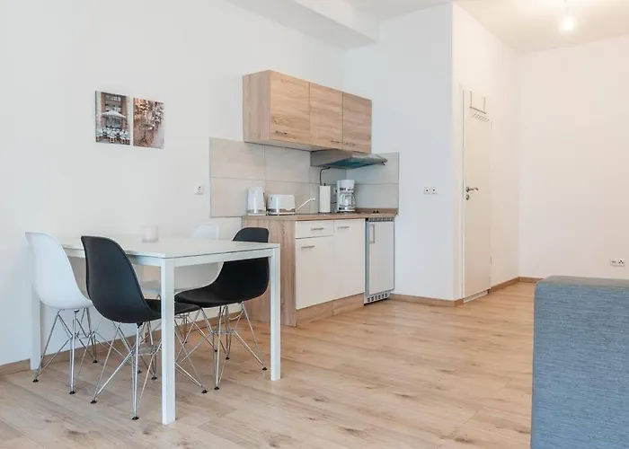 Apartment Stilvolles Fuer 4 Pers. *